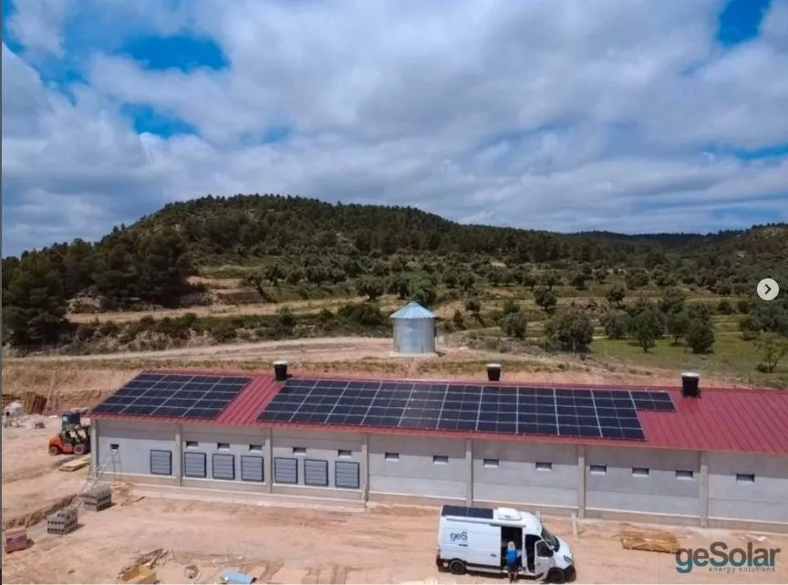 Instal·lació de 42,84 kWp a La Fresneda, Terol