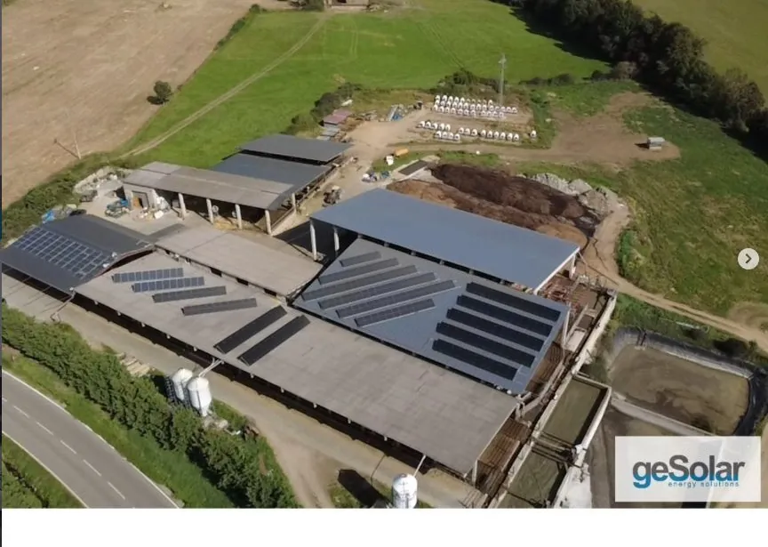 Instalación fotovoltaica sobre cubierta de nave agrícola
